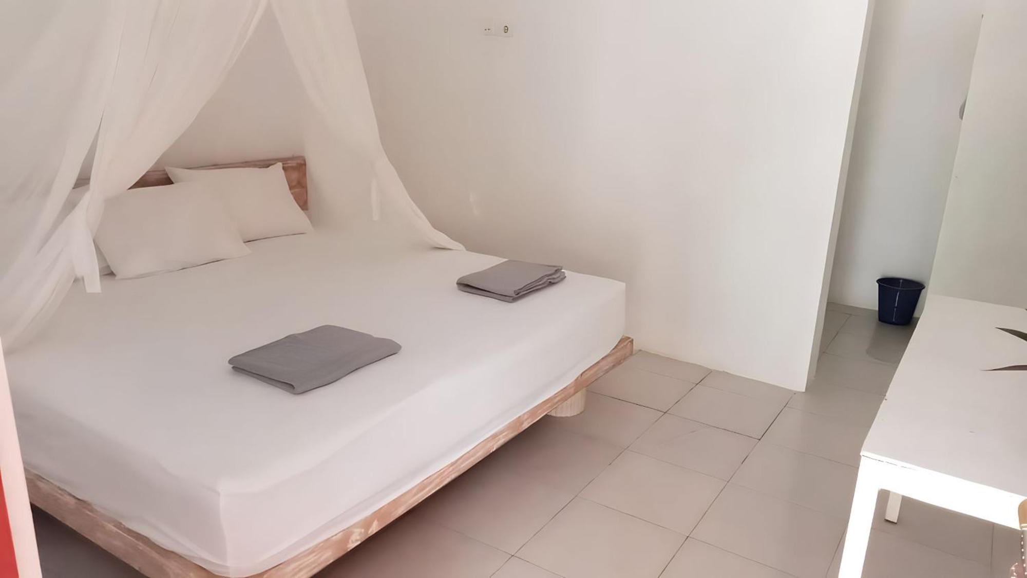 The Village Rua Beach Homestay Exterior photo